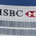 HSBC Gandeng Headhunter Cari Pengganti Bos Besar Mark Tucker