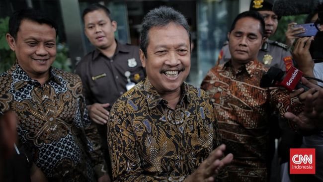 Menteri KKP Usulkan Anggaran Rp2 T Buat Bebaskan RI dari Impor Garam