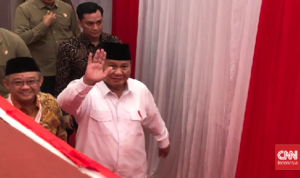 Singgung Kesejahteraan, Prabowo Menangis di Hadapan Ribuan Guru