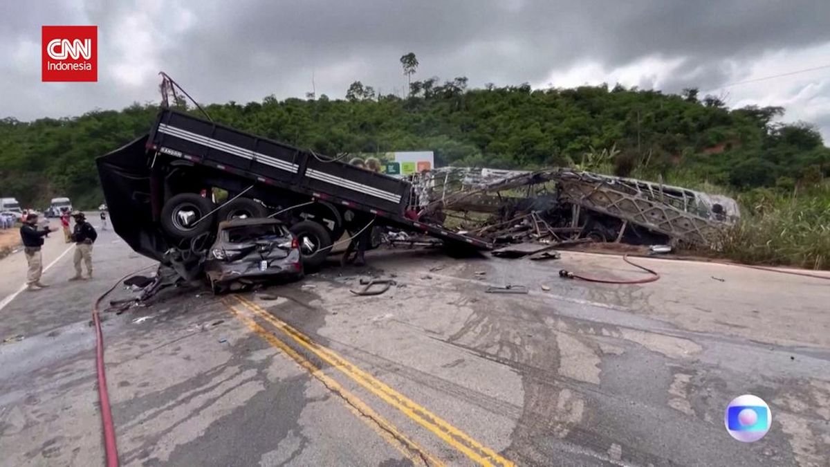 Kecelakaan Horor Bus di Brasil Tewaskan Lebih dari 30 Orang