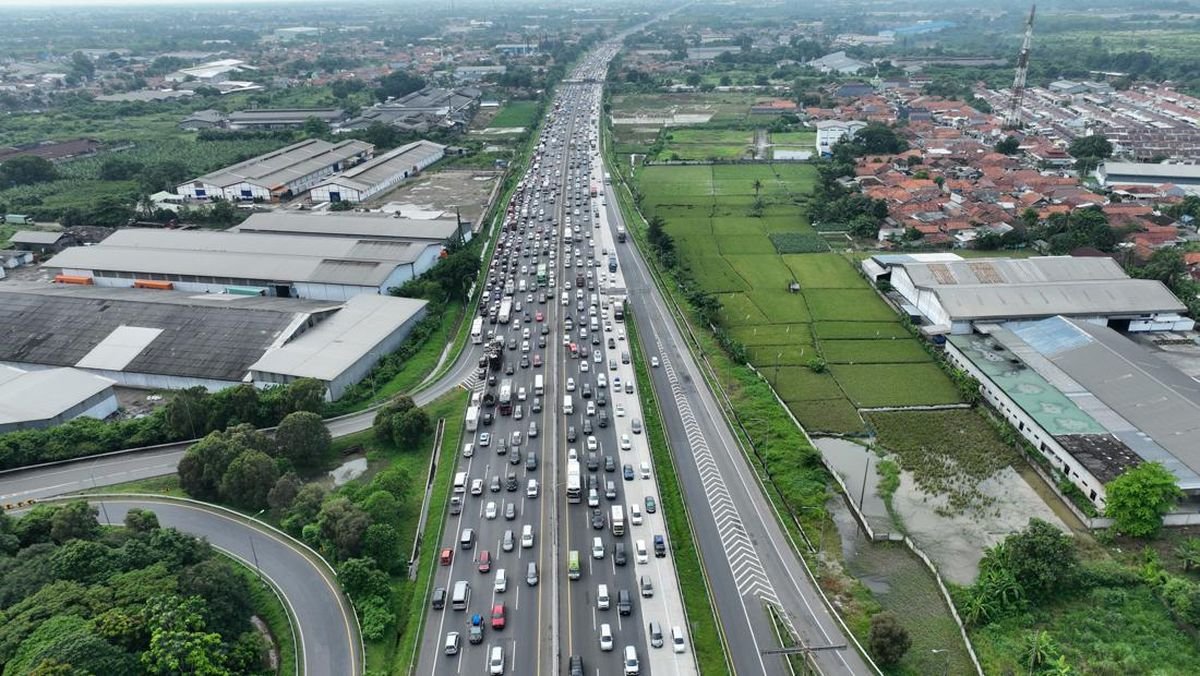 Libur Natal, Contraflow Tol Japek Diperpanjang