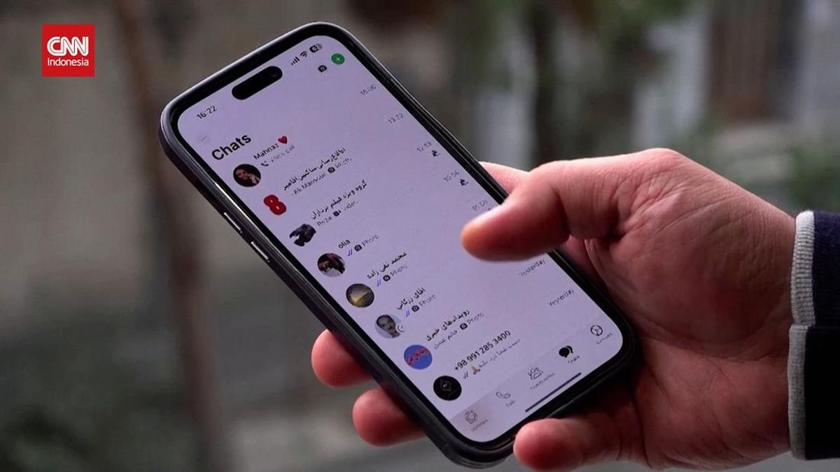 Iran Cabut Larangan Penggunaan WhatsApp dan Google Play