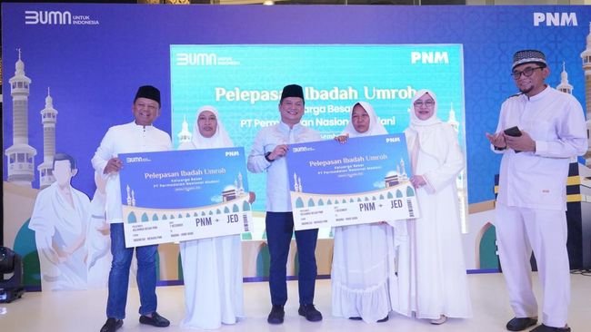 PNM Beri Penghargaan Ibadah Umrah untuk Nasabah Terbaik