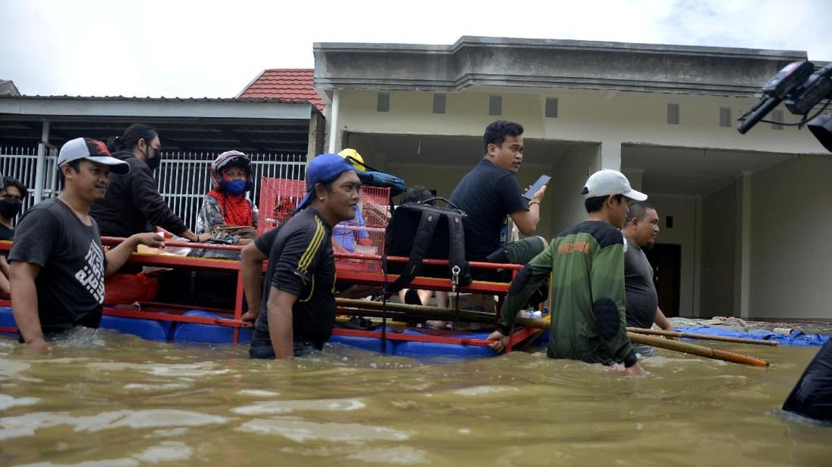 Banjir Kepung Sejumlah Daerah Sulsel, 7 Orang Dilaporkan Meninggal