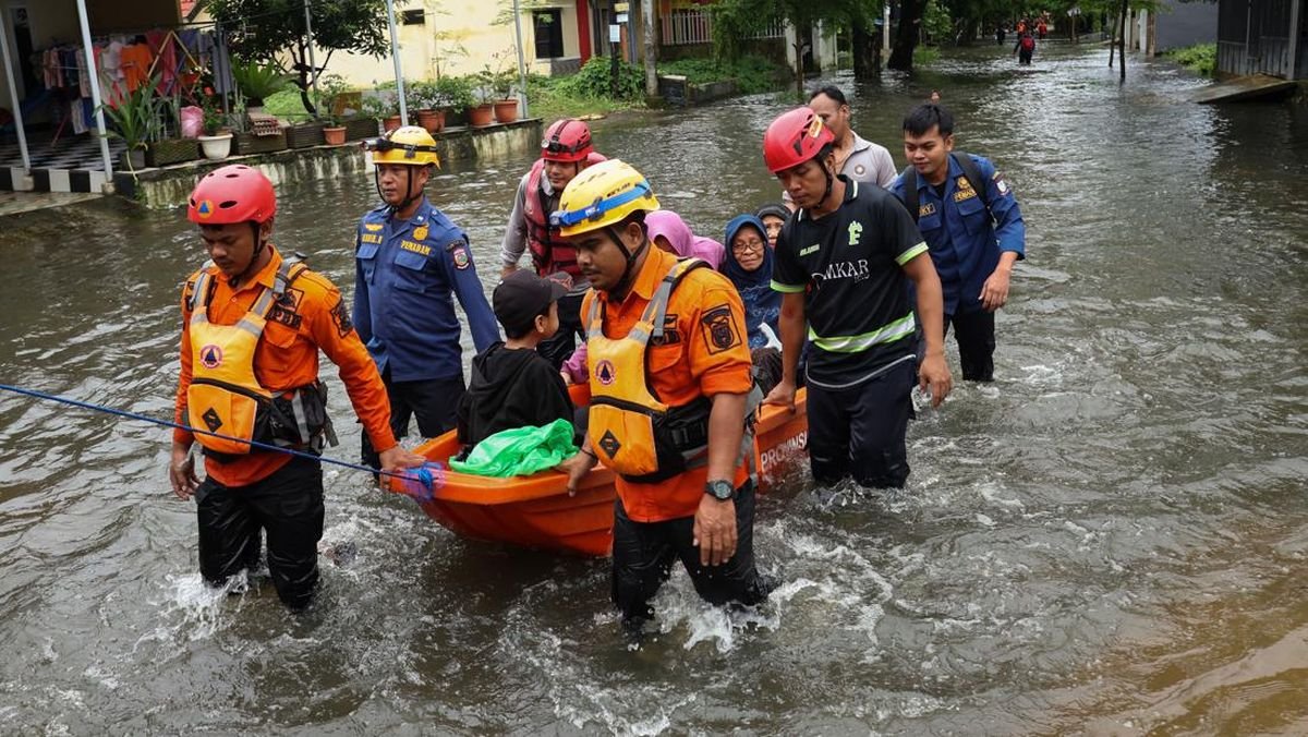 3 Kecamatan di Makassar Terendam Banjir, 784 Warga Mengungsi