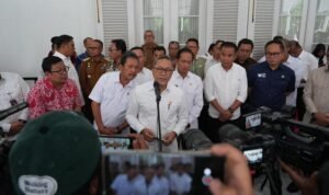 Menko Zulhas Tegaskan Distribusi Pupuk ke Petani Harus Tepat Waktu