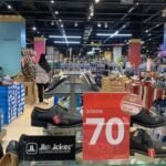 Transmart Full Day Sale, Sepatu Anak hingga Dewasa Diskon hingga 70%