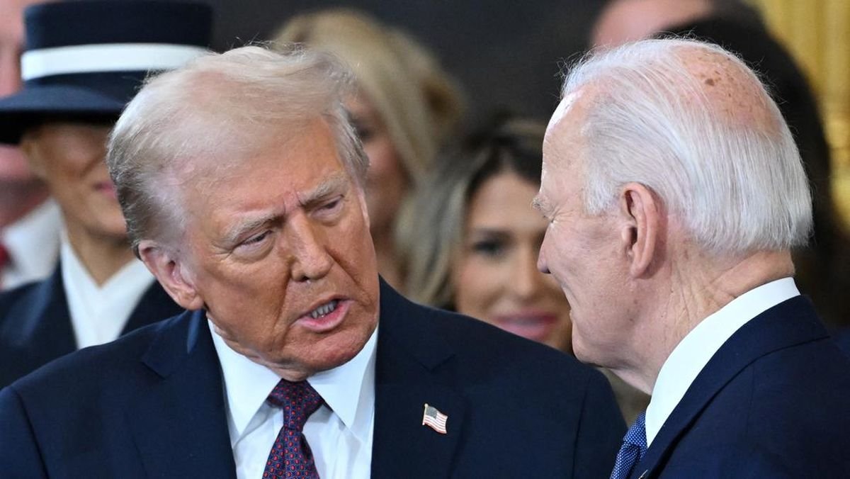 Trump Kritik Pemerintahan Biden Usai Resmi Jadi Presiden AS