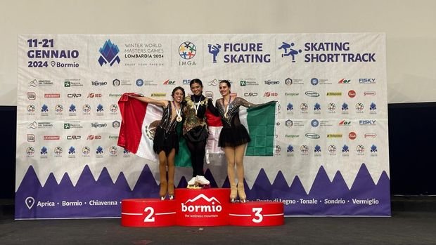 Nurul Ayinie Sulaeman (Ayi), 32 tahun, atlet figure skating dan diaspora Indonesia yang melatih di Kuwait menunjukkan kepiawaiannya dalam kompetisi Winter World Masters Games di Lombardia Italia (12–21 Januari 2024). Ayi menyabet dua medali emas dari kategori Adult Free Skate Silver Women I serta Artistic Gold Women I setelah menyisihkan 14 perwakilan dari berbagai negara.