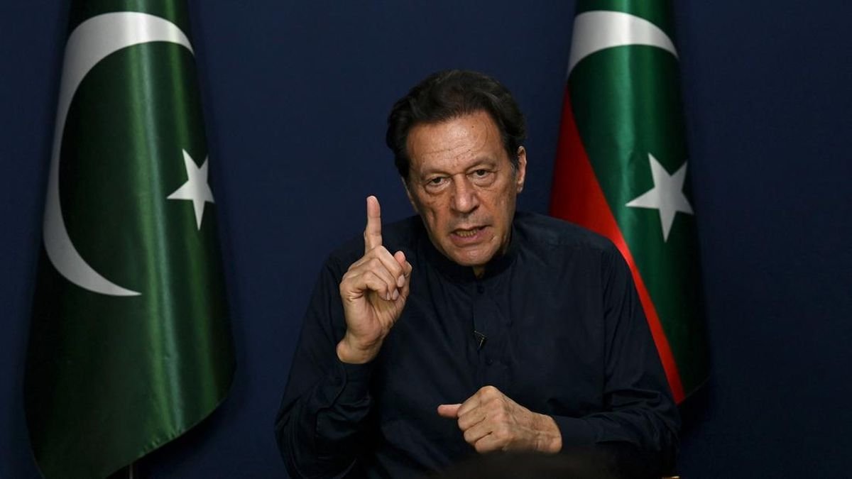 Pakistan Vonis Eks PM Imran Khan 14 Tahun Penjara Atas Kasus Korupsi