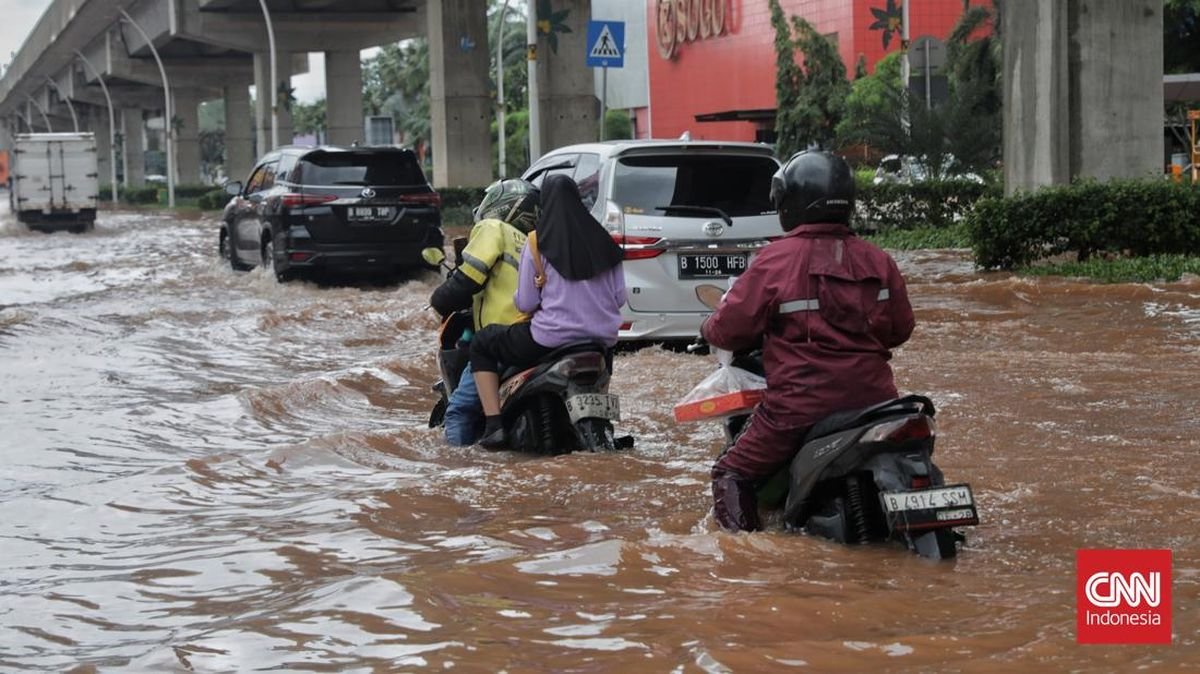 35 RT di Jakarta Masih Terendam Banjir Malam Ini