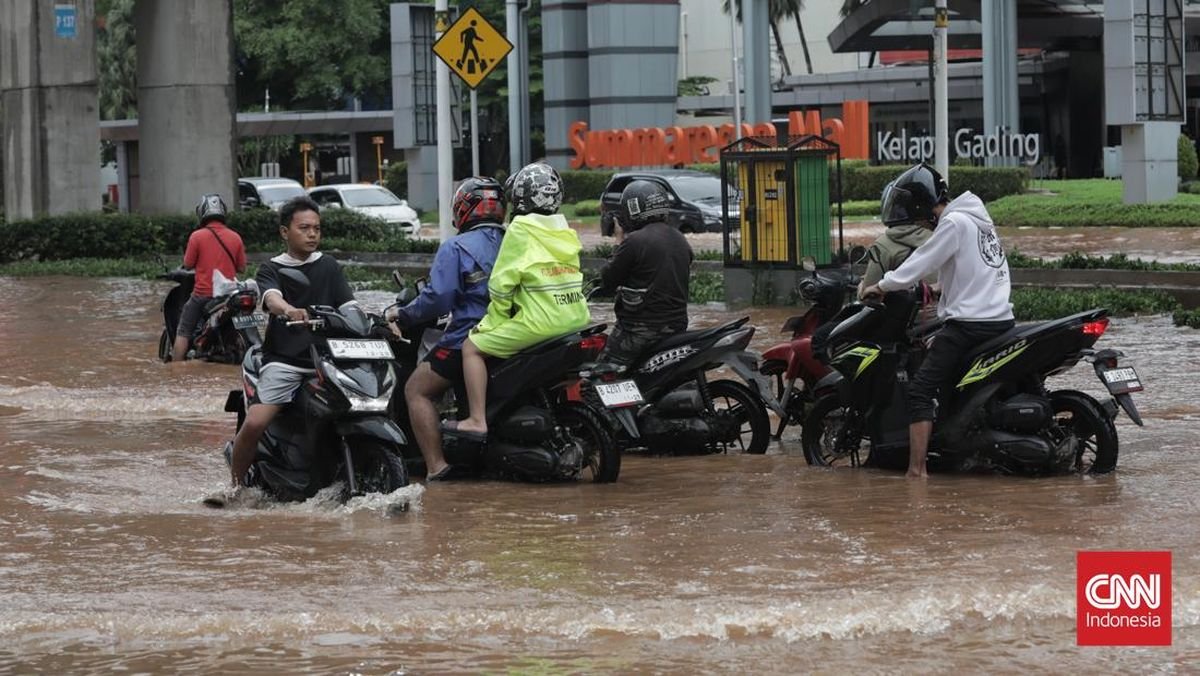 Kali Ciliwung Meluap, Wilayah Terendam Banjir di Jakarta Jadi 32 RT