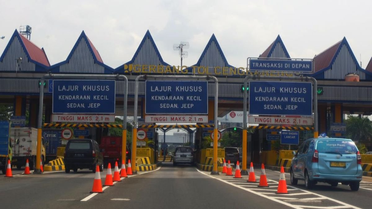 Kendaraan Menuju Bandara Soekarno-Hatta Melonjak Jelang Libur Panjang