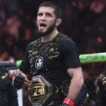 Cuma Butuh 1 Ronde, Islam Makhachev Pertahankan Sabuk Juara UFC