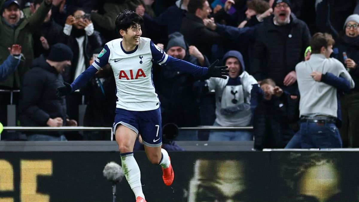 Gol Sepak Pojok ke Gawang MU Bukan Favorit Son Heung Min