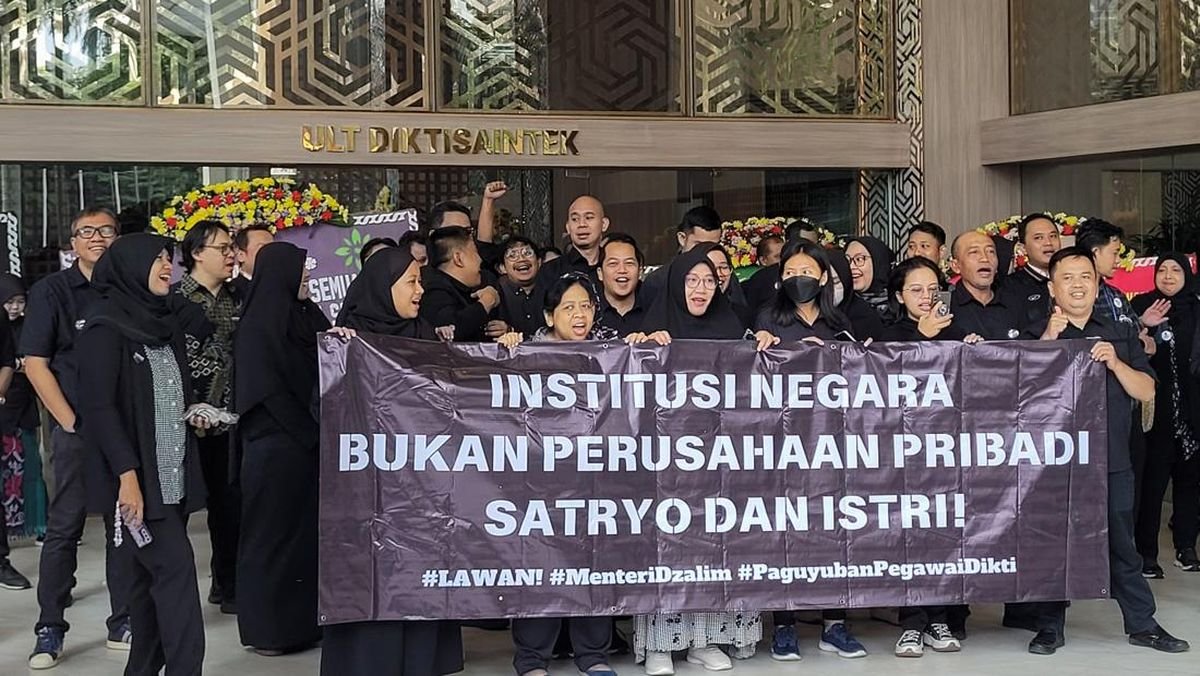 Mendiktisaintek Satryo Bantah Isu Tampar Bawahan: Tidak Benar