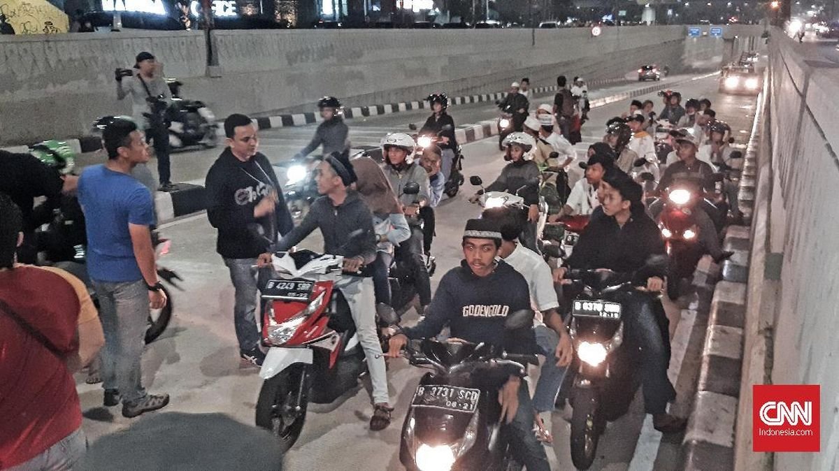 Polda Metro Larang Warga Gelar Sahur on The Road selama Ramadan