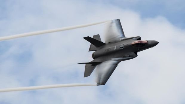 FOR EDITORIAL USE ONLY.  F35-A Lightning 2 aircraft performing a high speed, low altitude flyby.Advanced USAF stealth fighter.Captured on March 31, 2019.Location is the Melbourne Air and Space Show, Melbourne, Florida.