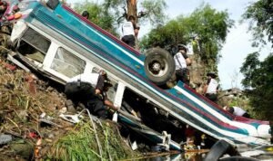 50 Orang Tewas Usai Bus Terjun dari Jembatan di Guatemala