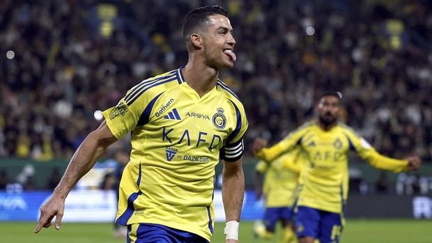 Soccer Football - Saudi Pro League - Al Nassr v Al Okhdood - Al Awwal Park, Riyadh, Saudi Arabia - January 9, 2025
Al Nassr's Cristiano Ronaldo celebrates scoring their second goal REUTERS/Hamad I Mohammed     TPX IMAGES OF THE DAY