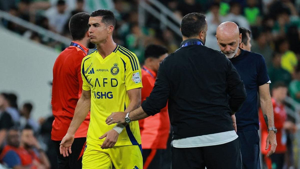 Dengan Wajah Kesal, Ronaldo Rela Diganti Demi Al Nassr Menang