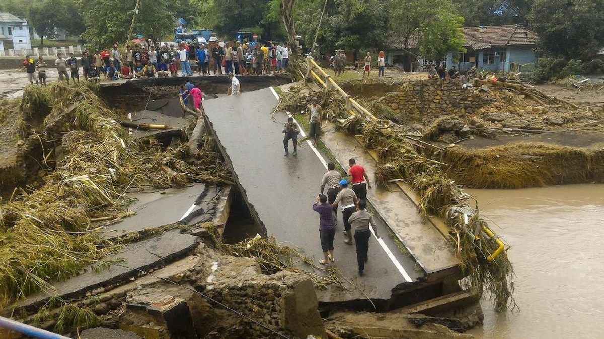 Banjir Bandang Bima, 2 Orang Meninggal dan 6 Hilang