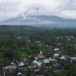 Gunung Semeru Erupsi Sabtu Malam, Tinggi Letusan 700 Meter