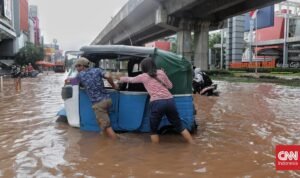 Banjir Kepung Jakarta hingga Aksi Bersih Sampah Citarum