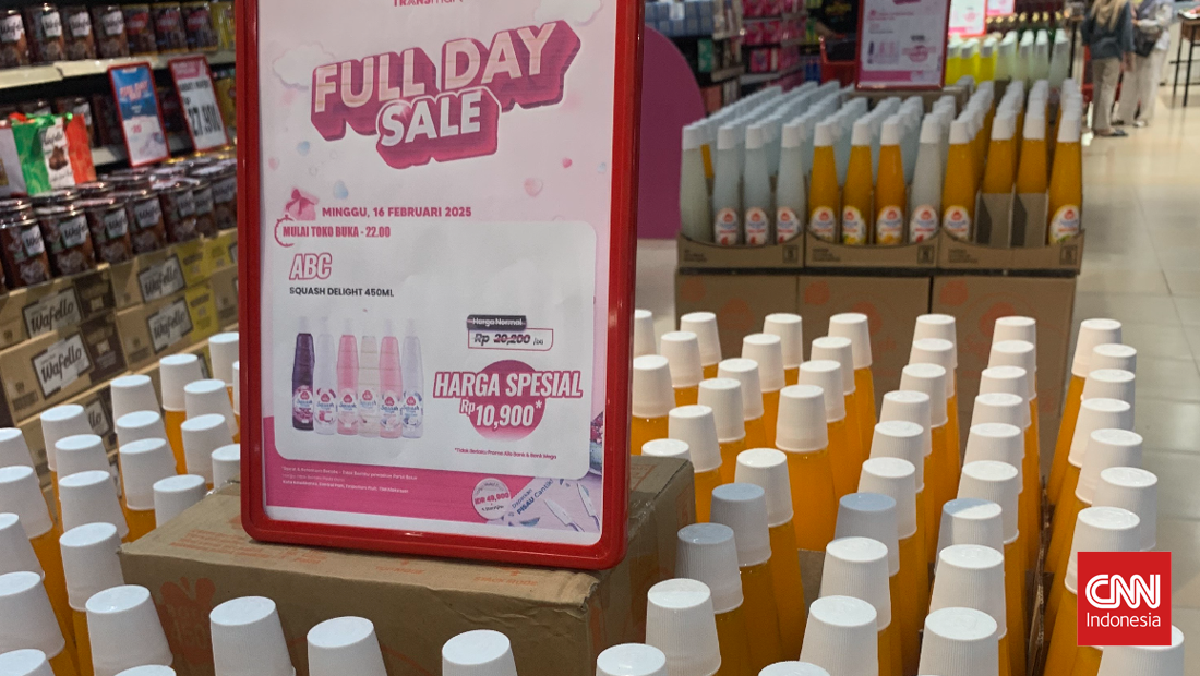 Jelang Puasa, Sirup Ramai Diburu Pengunjung Transmart Full Day Sale