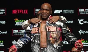 Mike Tyson Main Gulat Profesional Usai Dihajar Jake Paul