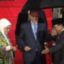 Erdogan Semobil dengan Prabowo Usai Tiba di Indonesia