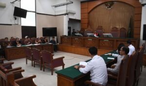 Kubu Hasto Minta Penyidik KPK Rossa Purbo Dihadirkan di Praperadilan