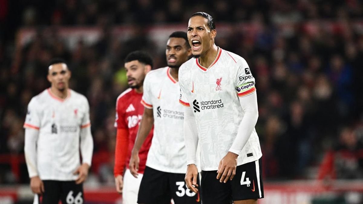 Van Dijk Lihat Man City Bisa Sakiti Liverpool