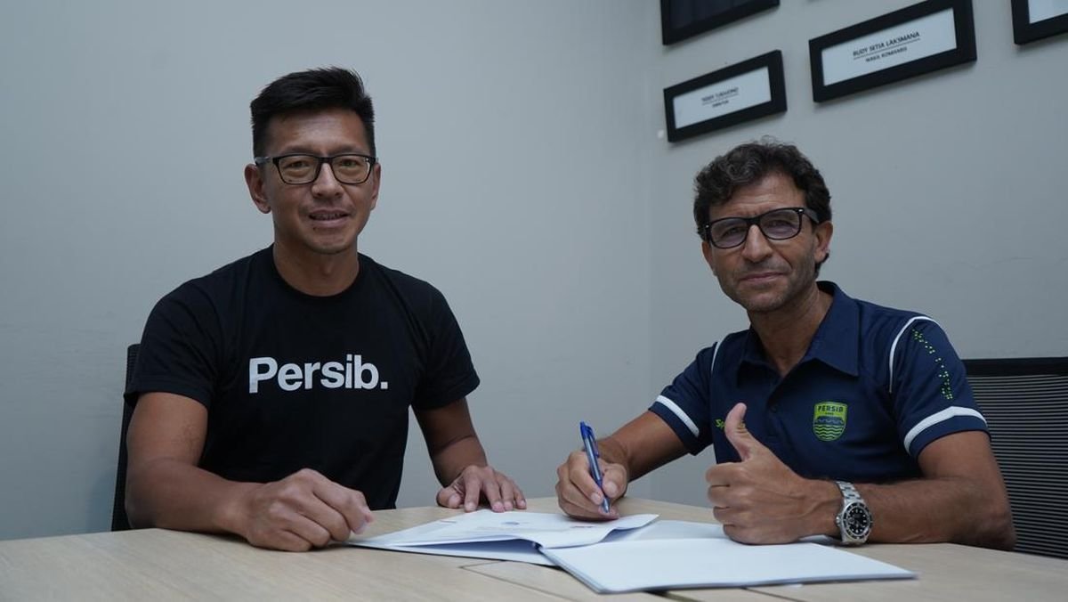 Gugatan Ditolak CAS, Persib Wajib Bayar Rp300 Juta ke Luis Milla