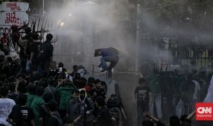 Mahasiswa Kembali Aksi Tolak UU TNI di Bandung, Sukabumi Bergerak