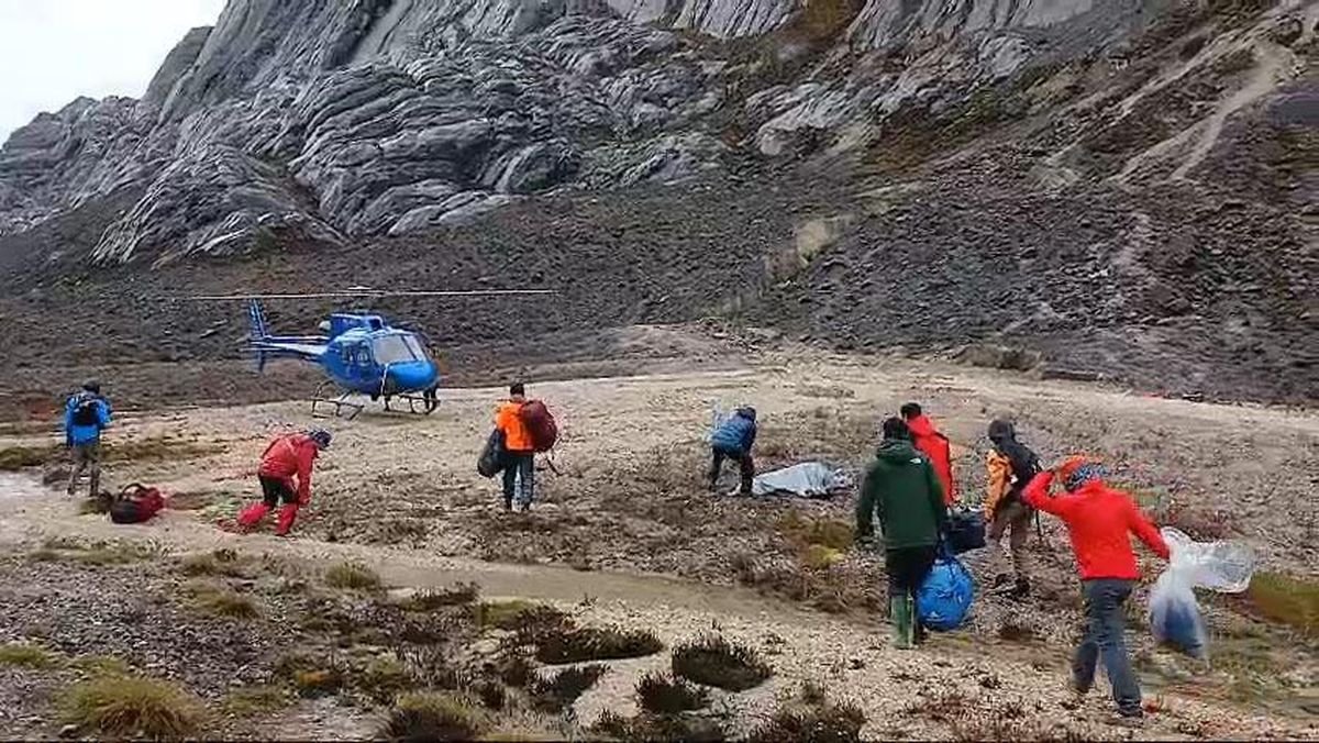 Kronologi Dua Pendaki Perempuan Meninggal di Puncak Carstensz