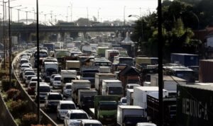 Jelang Lebaran, Truk Dilarang Lewat Tol Mulai 24 Maret hingga 8 April