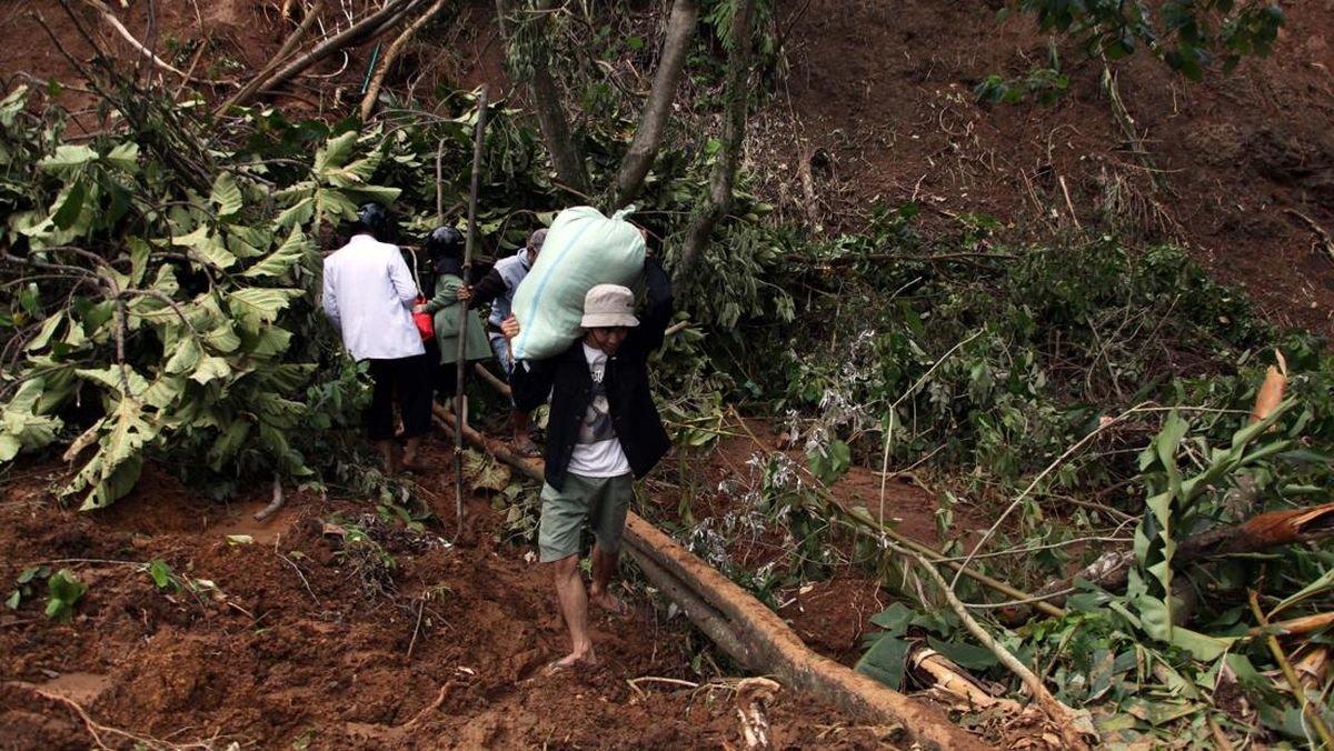 Akses Jalan Desa di Sukabumi Masih Terputus Imbas Longsor