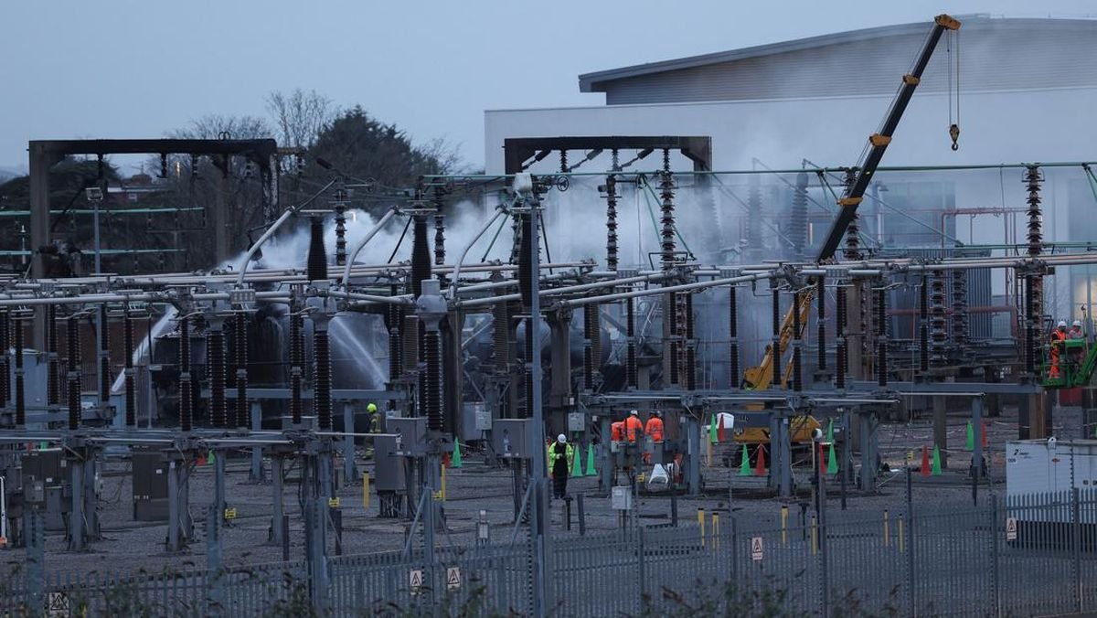 Bandara Heathrow Ditutup Imbas Gardu Listrik Kebakaran