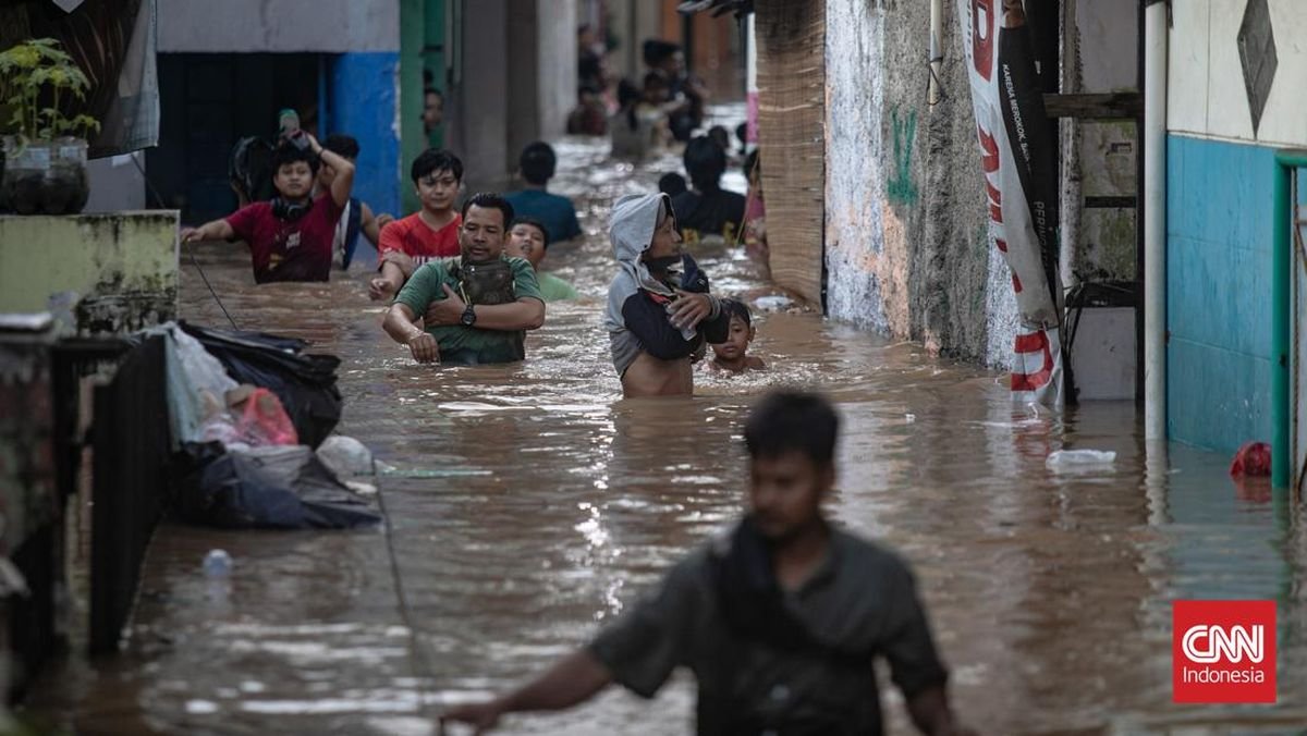 Banjir Jakarta Meluas Senin Pagi, Rendam 38 RT