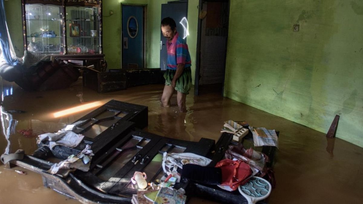 Banjir Rendam Ratusan Rumah di Sumedang, Ribuan Warga Terdampak