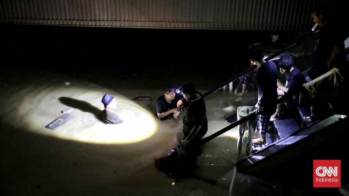 Banjir Jabodetabek Hingga Sidang Tom Lembong