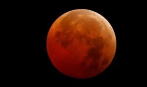 Keindahan Gerhana Blood Moon di Berbagai Penjuru Dunia