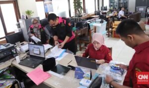 Kejaksaan Geledah Kantor Dinas Pendidikan Jatim Terkait Korupsi Rp65 M