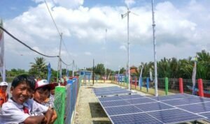 Dusun Bondan Kini Terang Berkat Energi Terbarukan