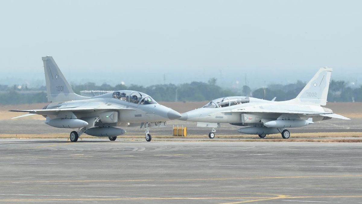 Jet Tempur Filipina Jatuh Ditemukan di Lereng Gunung, 2 Pilot Tewas