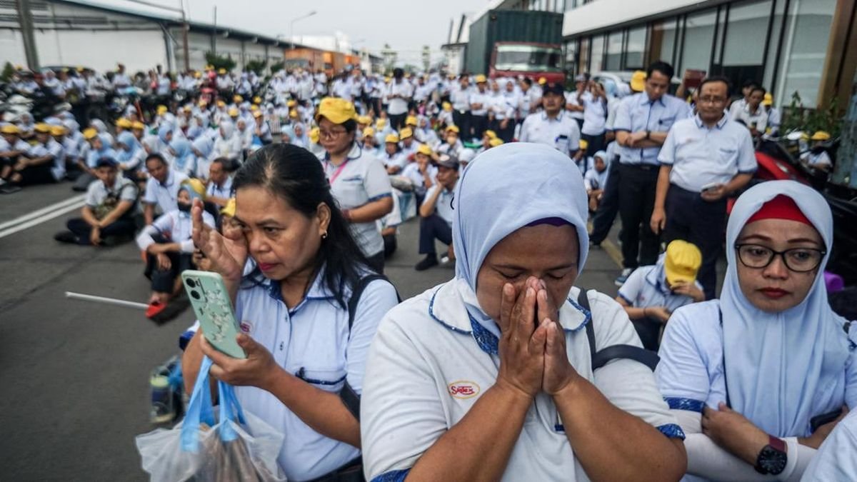 Duka Ribuan Buruh Sritex Terkena PHK Massal Jelang Lebaran