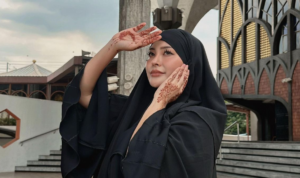 Mantan Bintang Porno Jepang Tahu Islam Usai Berkunjung ke Malaysia