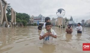 Cuaca Ekstrem Jabodetabek Belum Capai Puncak, Banjir Masih Mengancam