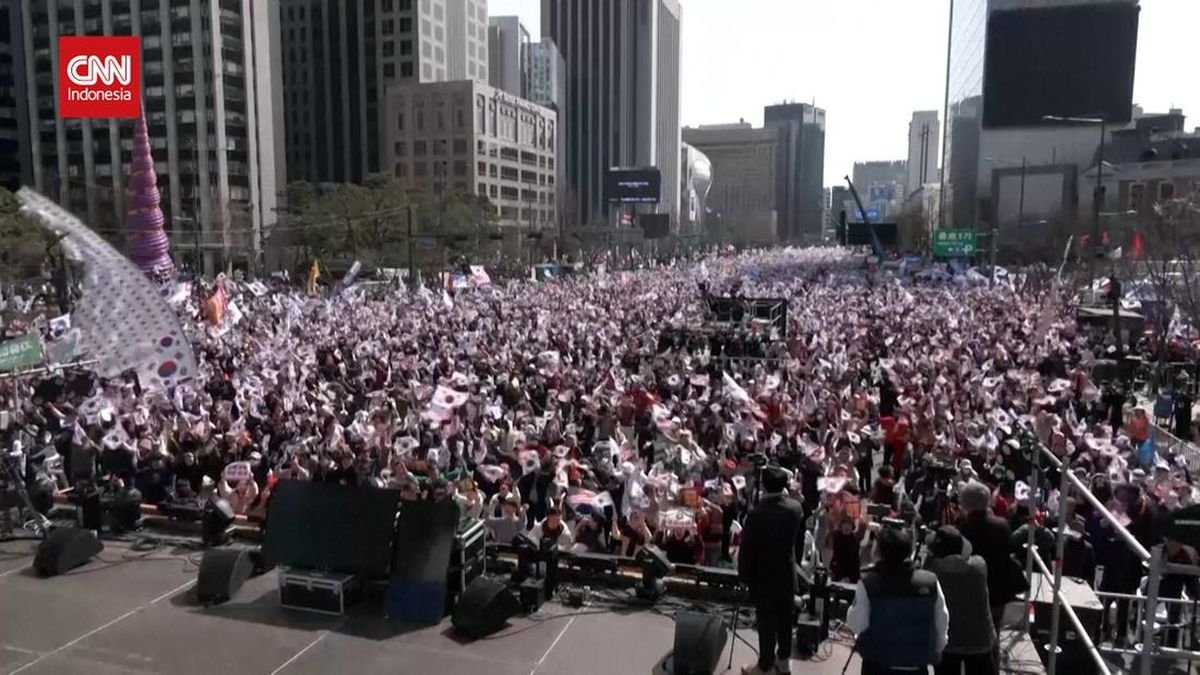 Unjuk Rasa Ribuan Pendukung-Penentang Yoon Suk Yeoul di Seoul